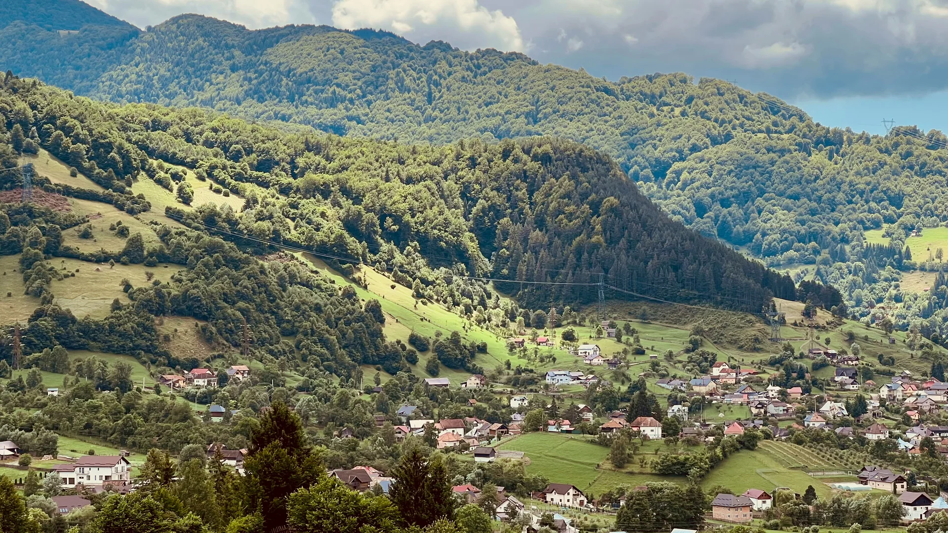 Summer in the mountains at Origini de Rucar